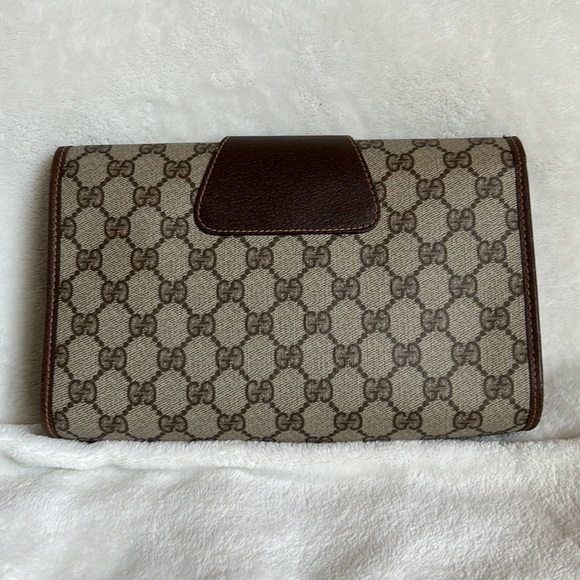 EUC Authentic Gucci Clutch with unbranded chain - Picture 4 of 17